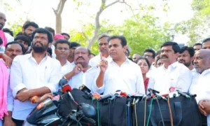 క్యాతన్ పల్లి ఘటన పై గవర్నర్ స్పందించాలి: కెటిఆర్