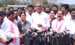 రేవంత్ రెడ్డికి ఫ్యూచర్ సిటీ పై ఉన్న ధ్యాస..పేదలకు ప్రాణం పోసే హెల్త్ సిటీ పై లేదు: హరీష్ రావు