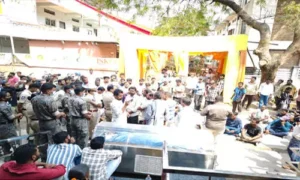 చెవినొప్పికి ఆపరేషన్.. యువకుడు బలి