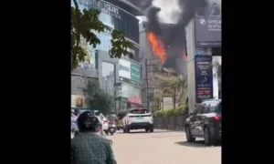 జూబ్లీహిల్స్ మెట్రో స్టేషన్ సమీపంలో అగ్నిప్రమాదం