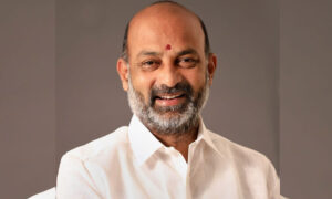 మావోయిస్టులపై  రేవంత్ రెడ్డి ద్వంద్వ వైఖరి: బండి సంజయ్