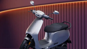 Electric Scooters: ఓలా నుండి ఏథర్ వరకు 8 ఏళ్లు వారంటీ ఉన్న టాప్ 5 ఎలక్ట్రిక్ స్కూటర్లు