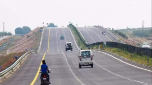 AP – Telangana: సవారీకి మీరు రెడీనా..? హైదరాబాద్ టూ వైజాగ్ జర్నీ బాగా తగ్గనుంది..