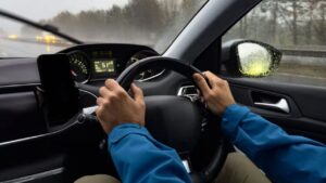 Long Driving: గంటల తరబడి కారు డ్రైవ్ చేస్తున్నారా? 5 భయంకరమైన వ్యాధులు వచ్చే ప్రమాదం
