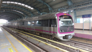 Metro: ఇక 3 గంటలు కాదు.. కేవలం 58 నిమిషాల్లోనే.! మెట్రోలో విమానం లాంటి ప్రయాణం..