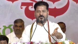 CM Revanth Reddy :  కొత్త చట్టం తెస్తున్నాం.. తల్లిదండ్రులను విస్మరిస్తే జీతంలో 15 శాతం కోత..