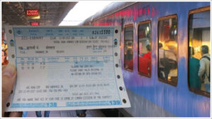 Indian Railway: ట్రైన్ టికెట్ వేరేవారి పేరు మీదకు బదిలీ చేయడం ఎలా..? ఆన్‌లైన్‌లో చేసుకోవచ్చా..? రైల్వే శాఖ రూల్స్ ఇవే..