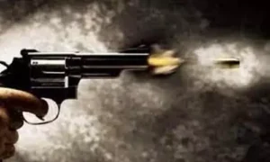 మాజీ ఎంఎల్‌ఎ ఫామ్‌హౌస్‌లో కాల్పుల కలకలం