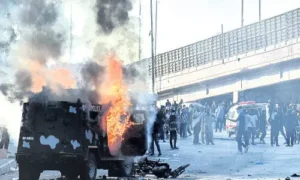 కరాచీలో హింస