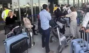 పశ్చిమాసియాలో తీవ్ర ఉద్రిక్తతలు.. ఒక్కరోజే 180 విమానాలు రద్దు