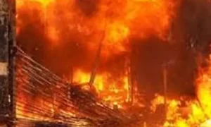 రాజ్‌భవన్ రోడ్డులో వైన్ షాపులో అగ్నిప్రమాదం