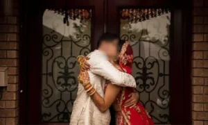 తాళి కట్టే సమయంలో ప్రియుడు ప్రత్యక్షం... ఆగిన పెళ్లి