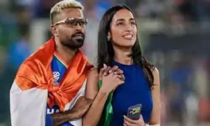 జాతీయ జెండాను అవమానించారు.. పాండ్యాపై పోలీసులకు ఫిర్యాదు