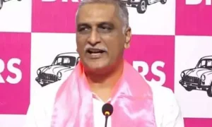 రిటైర్డ్ ఉద్యోగులు, ఉపాధ్యాయులంటే ఎందుకంత చిన్నచూపు?: హరీష్ రావు
