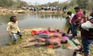 ముగ్గురు ప్రాణాలను బలి తీసుకున్న ఈత సరదా