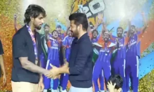 సిఎం రేవంత్‌ని కలిసిన టీమిండియా ఆటగాడు తిలక్ వర్మ