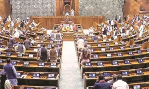 8 మంది ఎంపీలపై సస్పెన్షన్ ఎత్తివేత