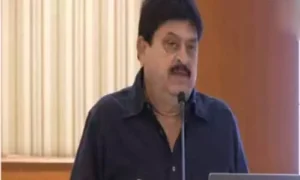 పేదల ఇళ్లు కూల్చితే చూస్తూ ఊరుకోం: రామచందర్ రావు