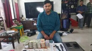 ACB Raids: అవినీతి వలలో చిక్కిన తహసీల్దార్.. సోదాల్లో కళ్లు చెదిరే డబ్బులు..