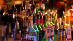 Liquor Shops: మందు బాబులకు గుడ్‌న్యూస్‌.. నిషేధ రోజుల జాబితా నుంచి హోలీ తొలగింపు..