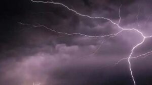AP Weather Alert:  ఏపీలో పిడుగుపాటు హెచ్చరిక.. ఈ జిల్లాలకు ఆరెంజ్ అలర్ట్