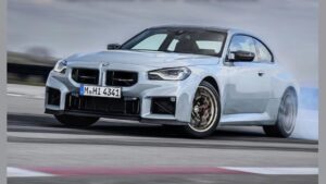 BMW M2 CS: భారత్ లో బీఎండబ్ల్యూ M2 CS  విడుదల.. 3.8 సెకన్లలో 100KM/H వేగంతో రయ్ రయ్.. ధర తెలిస్తే షాకే