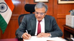 CEC Gyanesh Kumar: CEC జ్ఞానేష్ కుమార్ తొలగింపుకు నోటీసులు.. 193 మంది ఎంపీల సంతకాలు..