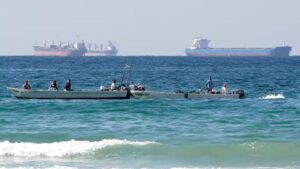 Iran-China: హార్ముజ్‌ను తెరిచి ఉంచండి.. ఇరాన్‌పై చైనా తీవ్ర ఒత్తిడి!