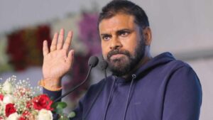 Pawan Kalyan: స్టార్ హీరోయిన్’ను రాజకీయాల్లోకి రమ్మన్న పవన్ కల్యాణ్