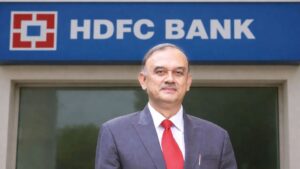 HDFC బ్యాంక్ ఛైర్మన్ సంచలన రాజీనామా.. ఆందోళనలో ఇన్వెస్టర్లు