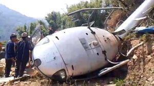 Nepal: నేపాల్‌లో కూలిన హెలికాప్టర్.. వీడియో వైరల్