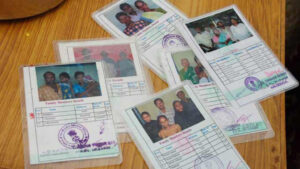Ration Cards : రేషన్ కార్డుతో సంబంధం లేదు.. ఇక నుంచి ఫ్యామిలీ కార్డులే..