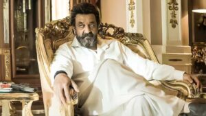 Sanjay Dutt: సంజయ్ దత్ కోసం పాక్ అభిమాని లక్షల విలువైన కానుకలు.. ఎన్ని లక్షలో తెలిస్తే షాక్ కావాల్సిందే!