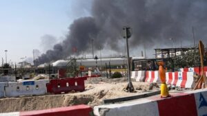UAE Attacks On Iran: ముదురుతున్న యుద్ధం.. ఇరాన్ తిక్క కుదిర్చిన యూఏఈ..