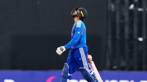 Abhishek Sharma : అభిషేక్ త్వరగా అవుటవ్వడమే మంచిదైంది.. మాజీ కోచ్ సంచలన వ్యాఖ్యలు