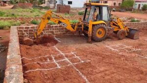 Viral News: ఇంటి కోసం పునాది తవ్వుతుండగా.. మెరుస్తూ కనిపించడంతో..  ఏంటని చూడగా
