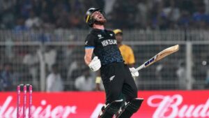 Finn Allen : 33 బంతులు.. 10 ఫోర్లు.. 8 సిక్సర్లు..కేవలం 4 డాట్ బాల్స్.. అలెన్ కొట్టిన కొట్టుడికి రికార్డులన్నీ బద్దలు