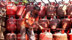 Gas Booking: గ్యాస్ బుకింగ్స్‌పై కేంద్రం మరో అప్డేట్.. కేవలం రెండున్నర రోజుల్లోనే.. కష్టాలు తీరినట్లే..