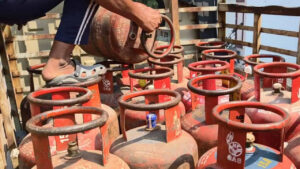 Gas Shortage: గ్యాస్ కొరత క్రమంలో ప్రజలకు బంపర్ ఆఫర్.. రూ.500 వరకు గ్యాస్ ఫ్రీ.. ఎవరైనా పొందొచ్చు..