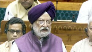 LPG Crisis: గ్యాస్, పెట్రోల్ కొరతపై పార్లమెంట్‌లో కేంద్రం కీలక ప్రకటన..