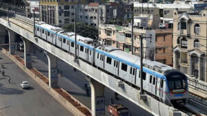 Hyderabad: మెట్రో ప్రయాణికులకు సూపర్ గుడ్ న్యూస్.. ఇంటర్నెట్‌ లేకున్నా టికెట్లు కొనేయొచ్చు..!
