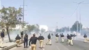 Pakistan: పాకిస్తాన్‌‌‌కు అంటుకున్న “ఇరాన్” మంటలు.. యూఎస్ కాల్పుల్లో 12 మంది మృతి..