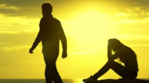Andhra: ప్రేమతో దగ్గరికెళితే దూరంగా.. పెళ్లై 3 నెలలైనా ముట్టుకోని భర్త.. అదేంటని భార్య ప్రశ్నిస్తే..