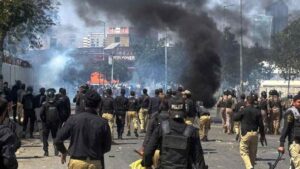 Pakistan: ఇరాన్ మంటల్లో కాలిపోతున్న లాహోర్, ఇస్లామాబాద్, కరాచీ..