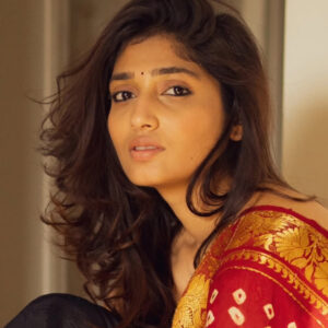 Priya : ఆ సాంగ్ అంత హిట్టవుతుందని అనుకోలేదు.. కానీ ఆ ఇమేజ్‏తో ఉండిపోవాలని లేదు.. హీరోయిన్..