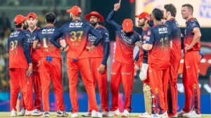Virat Kohli  : విరాట్ మనసు గెలుచుకున్న ఆటగాళ్లు వీళ్లే.. గెయిల్, డివిలియర్స్‎కి ఆర్సీబీలో చోటు.. మరి కెప్టెన్ ఎవరంటే ?