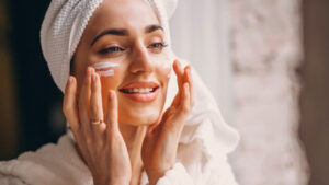 Beauty Tips: అందంగా కనిపించాలని ఈ తప్పు మీరూ చేస్తున్నారా? జాగ్రత్త.. మొటిమలు చుట్టేస్తాయ్