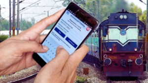 Indian Railways: రైల్వే టికెట్‌ను వేరేవారి పేరు మీదకు ట్రాన్స్‌ఫర్ చేయవచ్చా..? రైల్వేశాఖ కొత్త షరతు..