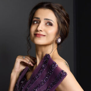 Trisha Krishnan : ట్రెండింగ్‏లో త్రిష పేరు.. అమ్మాడి ఆస్తులు తెలిసి షాకవుతున్న నెటిజన్స్..
