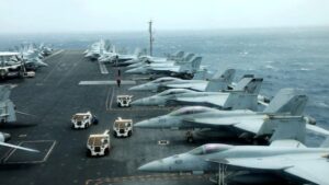 US-Iran War:  హార్ముజ్ వద్ద అమెరికా బిగ్ ఆపరేషన్.. ఇరాన్ క్షిపణి కేంద్రాలపై ఎయిర్ స్ట్రైక్స్